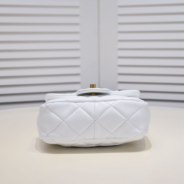 シャネルバッグ内部構造